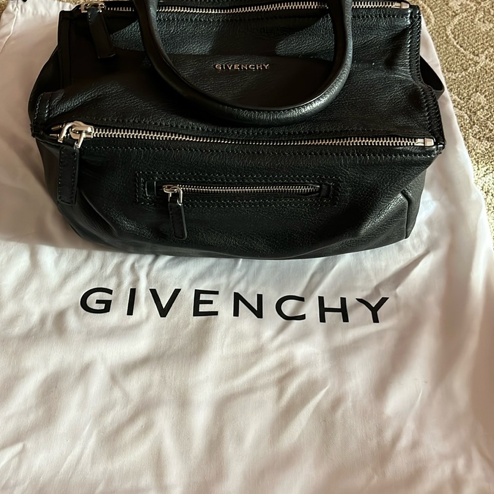 Large Pandora crossbody